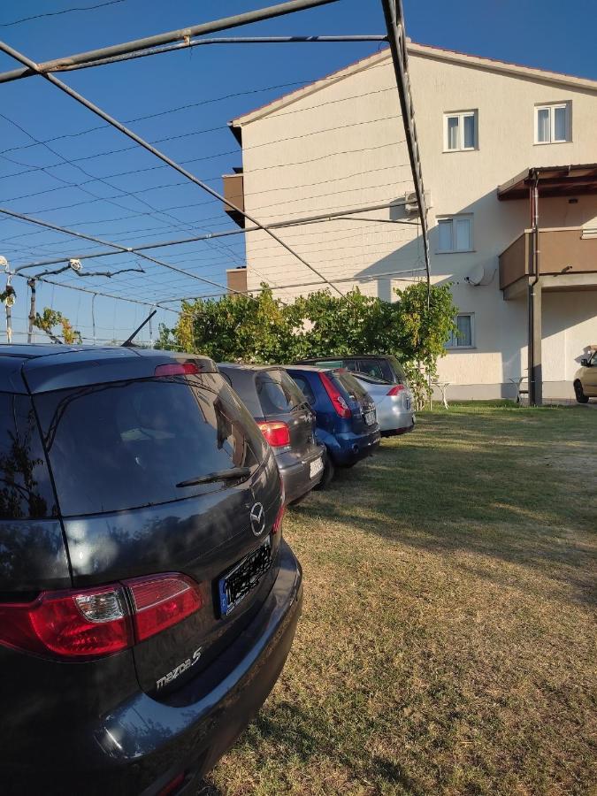Apartment Arba 1 With Heated Pool Rab Town Esterno foto