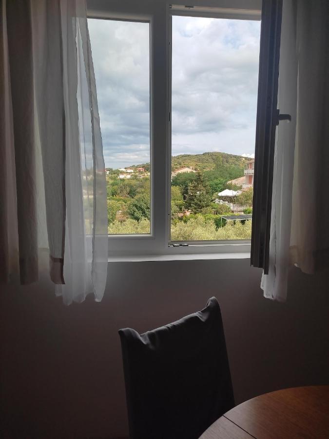 Apartment Arba 1 With Heated Pool Rab Town Esterno foto