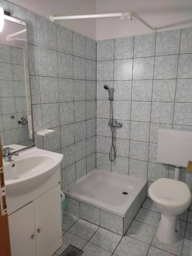 Apartment Arba 1 With Heated Pool Rab Town Esterno foto