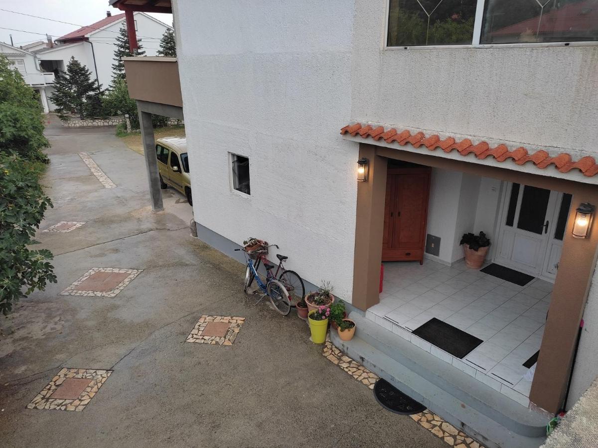 Apartment Arba 1 With Heated Pool Rab Town Esterno foto