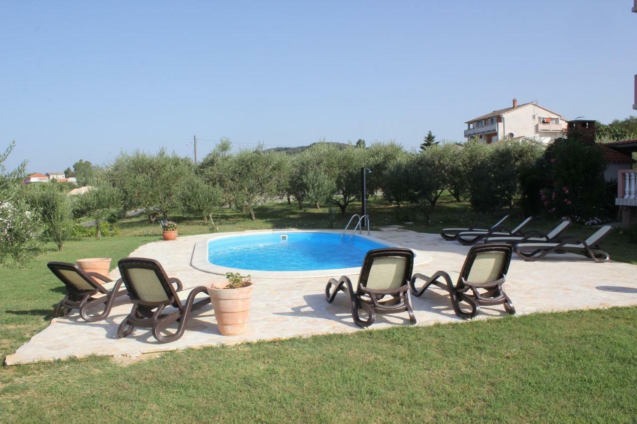 Apartment Arba 1 With Heated Pool Rab Town Esterno foto